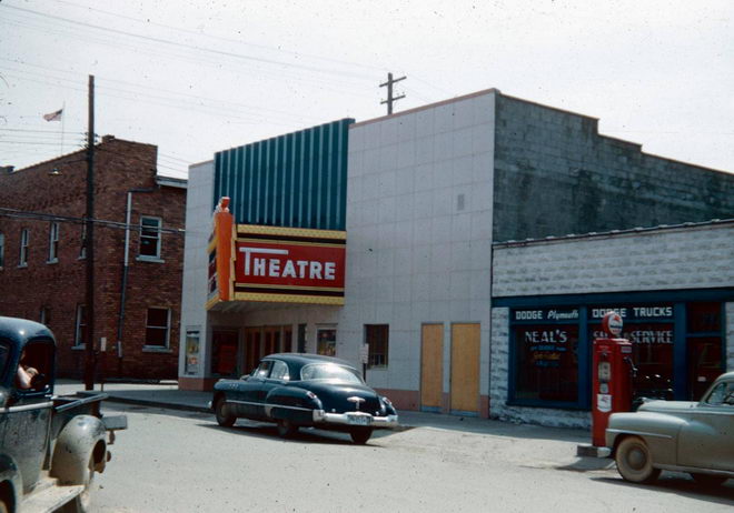 Rapids Theatre - From Al Johnson (newer photo)
